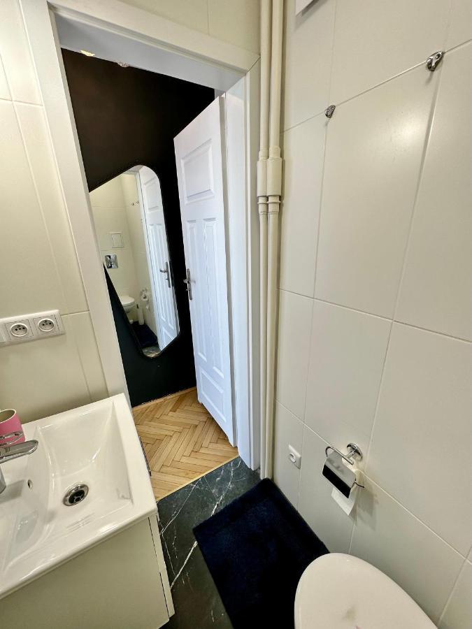 Platinum Metro X2 Wifi 350 Mbs Netflix Hbo Appletv Lägenhet Warszawa Exteriör bild
