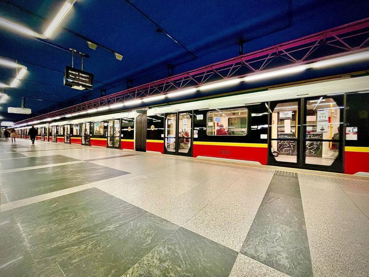 Platinum Metro X2 Wifi 350 Mbs Netflix Hbo Appletv Lägenhet Warszawa Exteriör bild